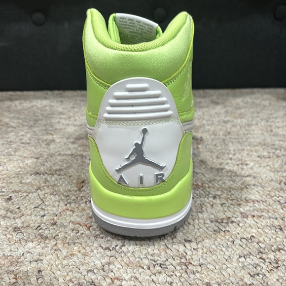 air jordan legacy 312 nrg ghost green